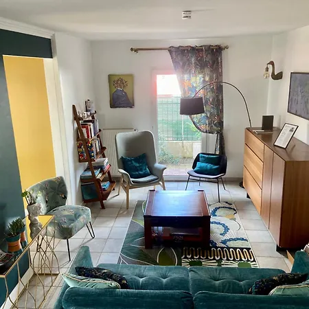Yollande Tatil Evi